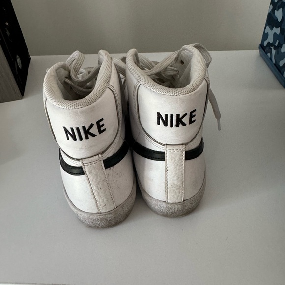 Nike High tops. Excellent condition - Picture 3 of 4